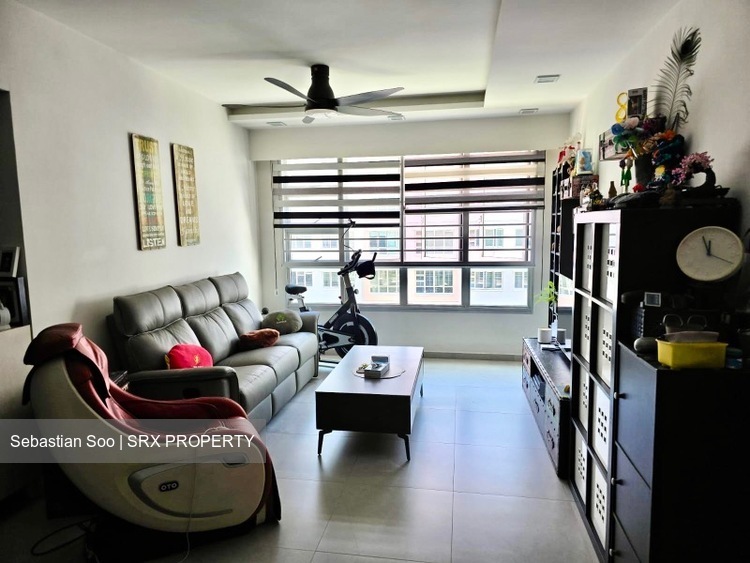 Boon Lay Avenue (Jurong West), HDB Executive #499718481